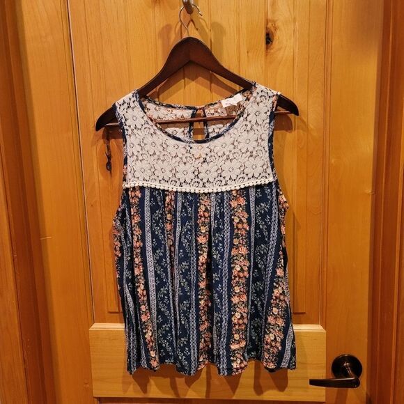 Cherry LA Top  - Picture 1 of 2